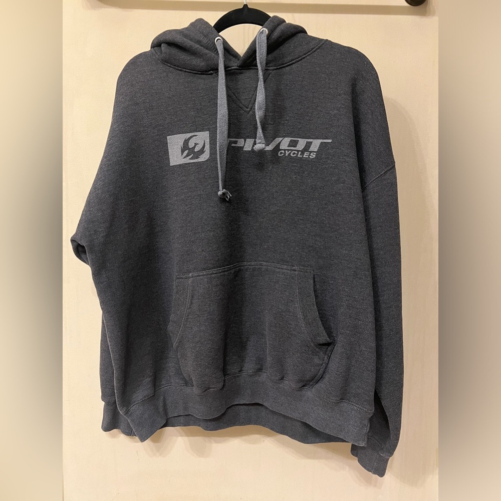 Pivot cycles sweatshirt
